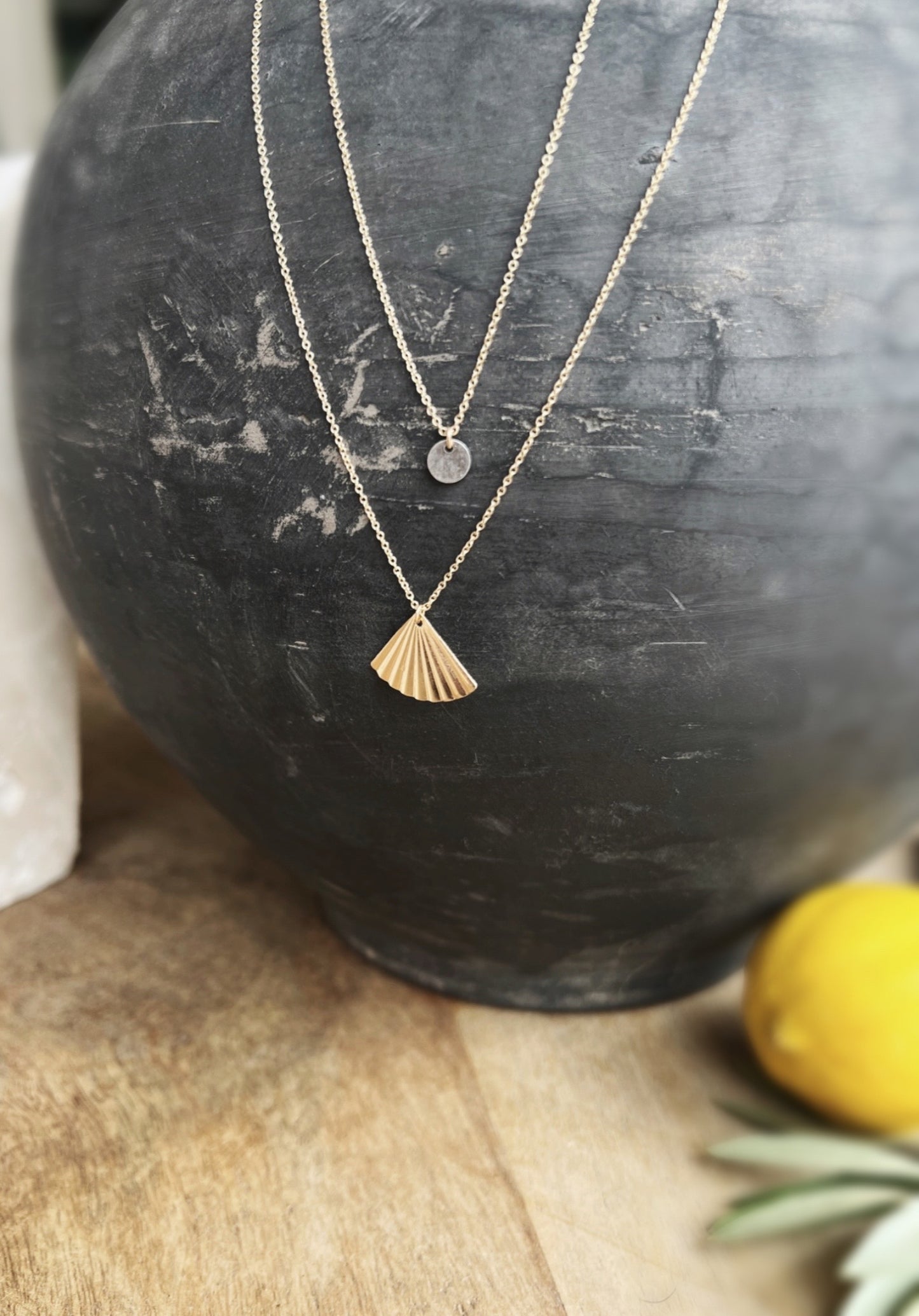 HAVANA Fan Necklace