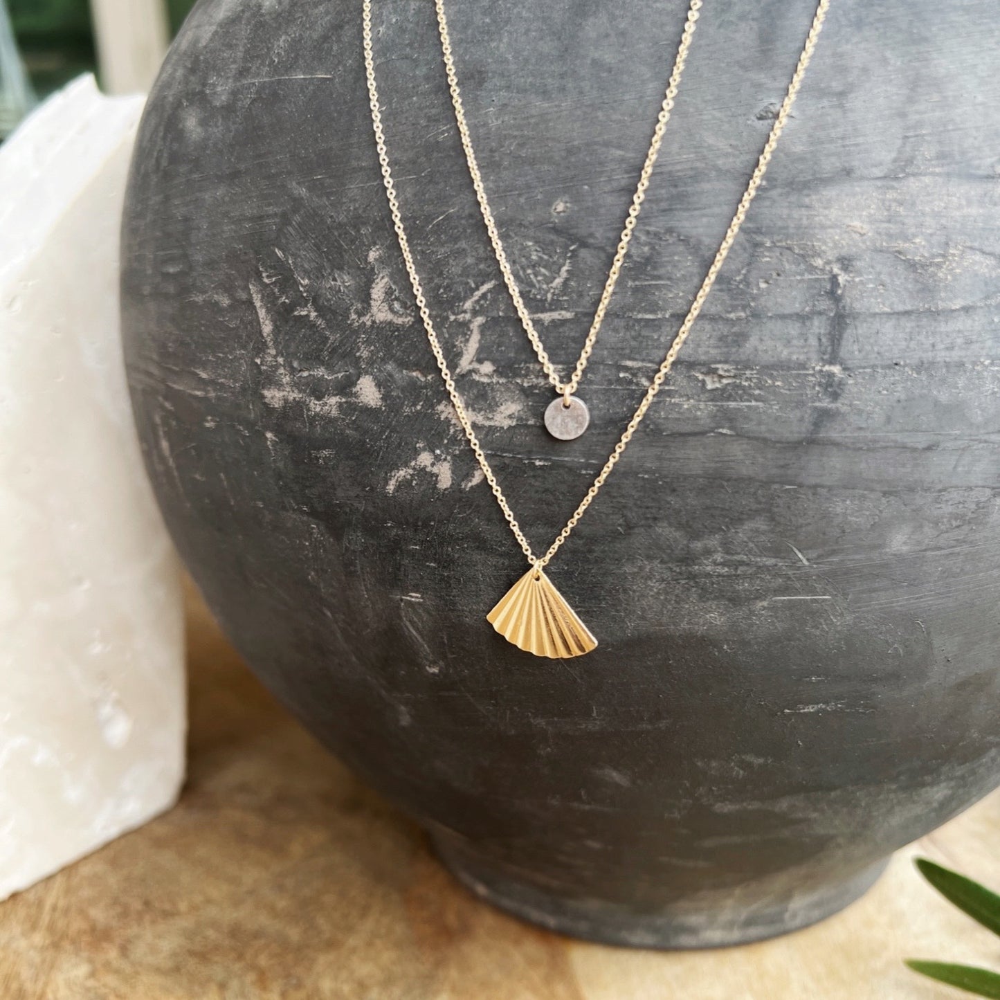 HAVANA Fan Necklace