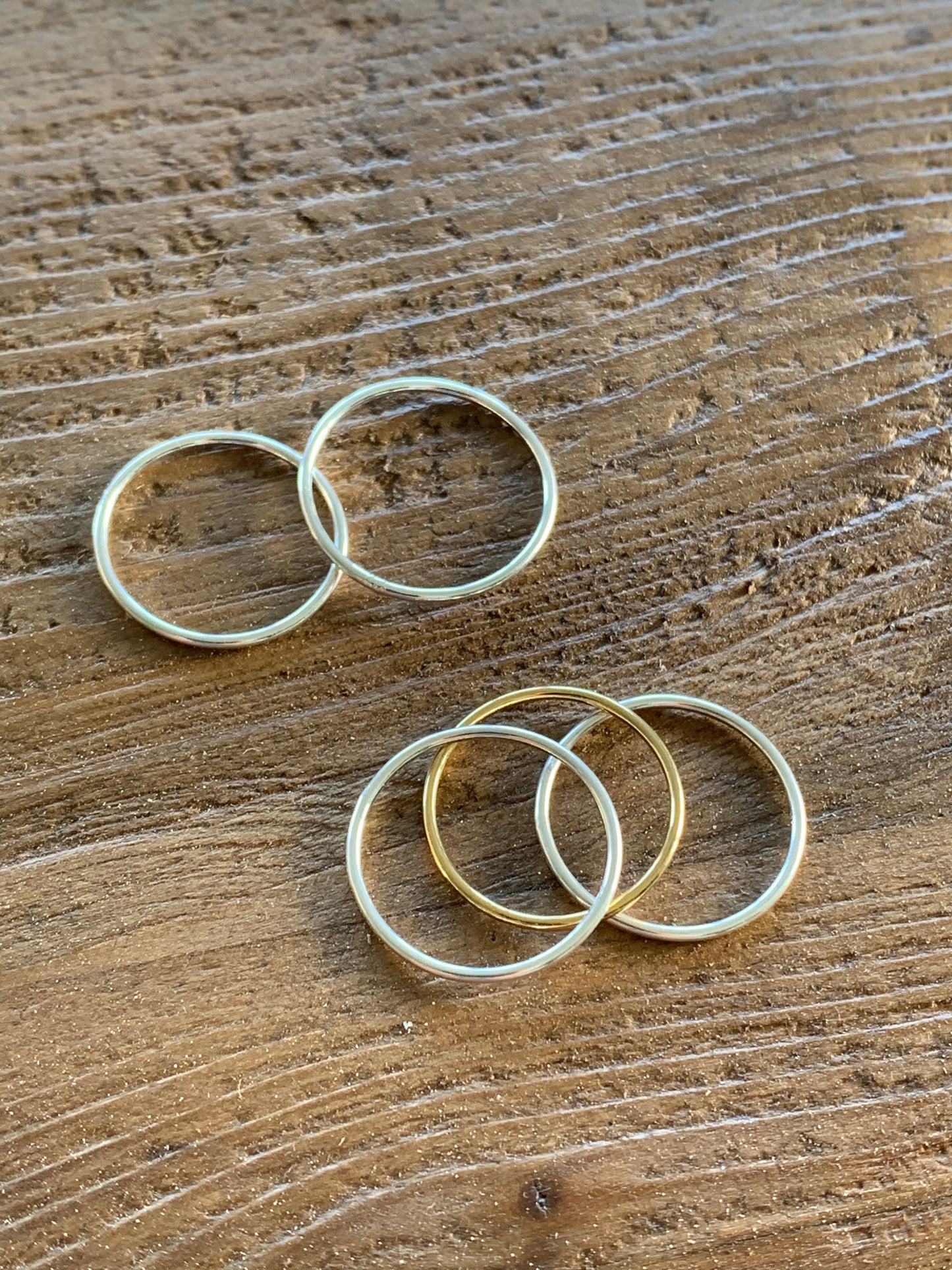 Rings / Stacking / Simple / Essential